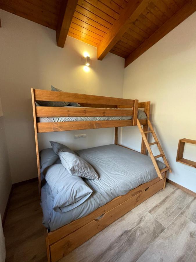 Casa De Les Escoles, Espinalbet - Alberga Castellar del Riu Eksteriør bilde
