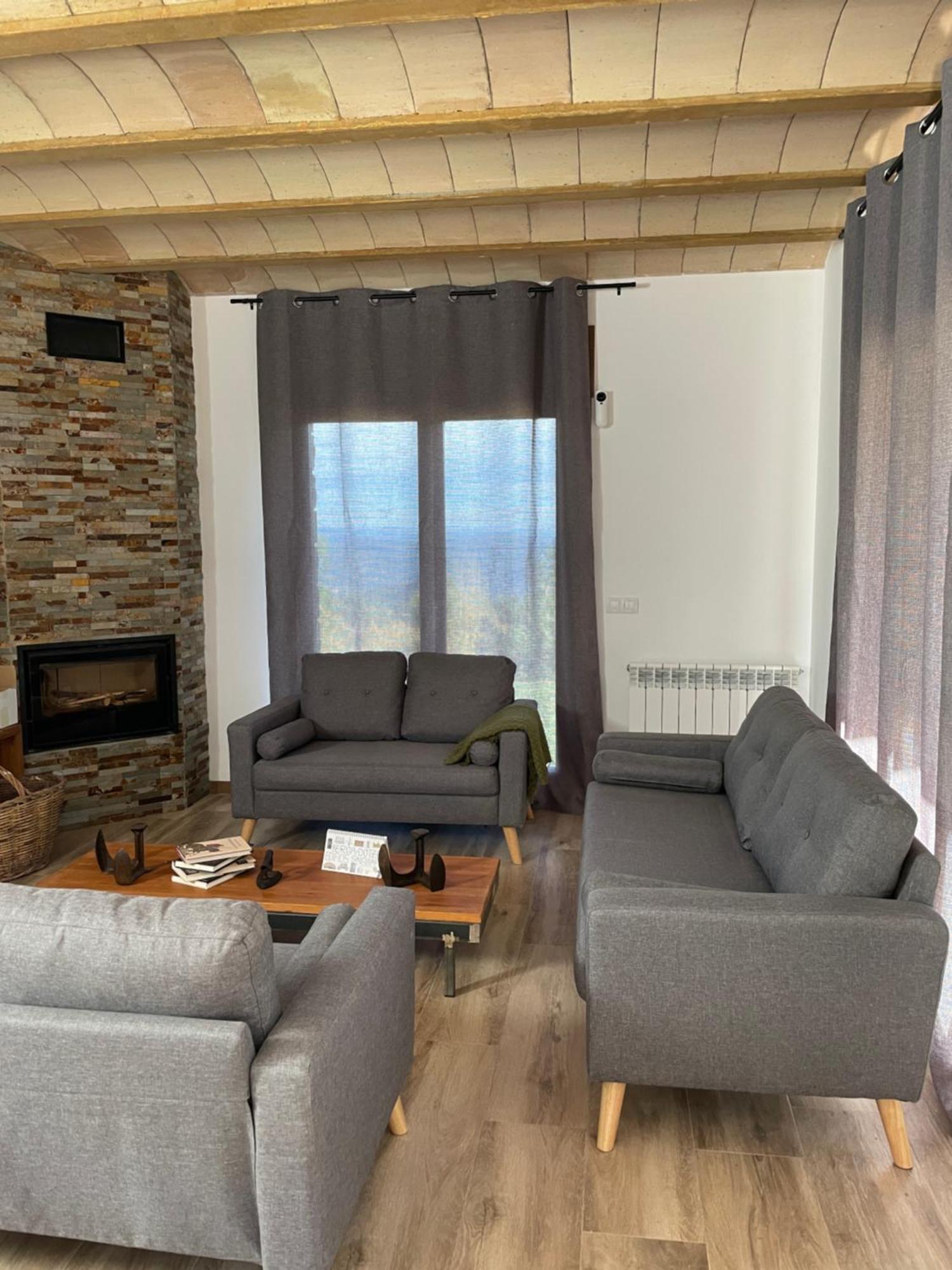 Casa De Les Escoles, Espinalbet - Alberga Castellar del Riu Eksteriør bilde