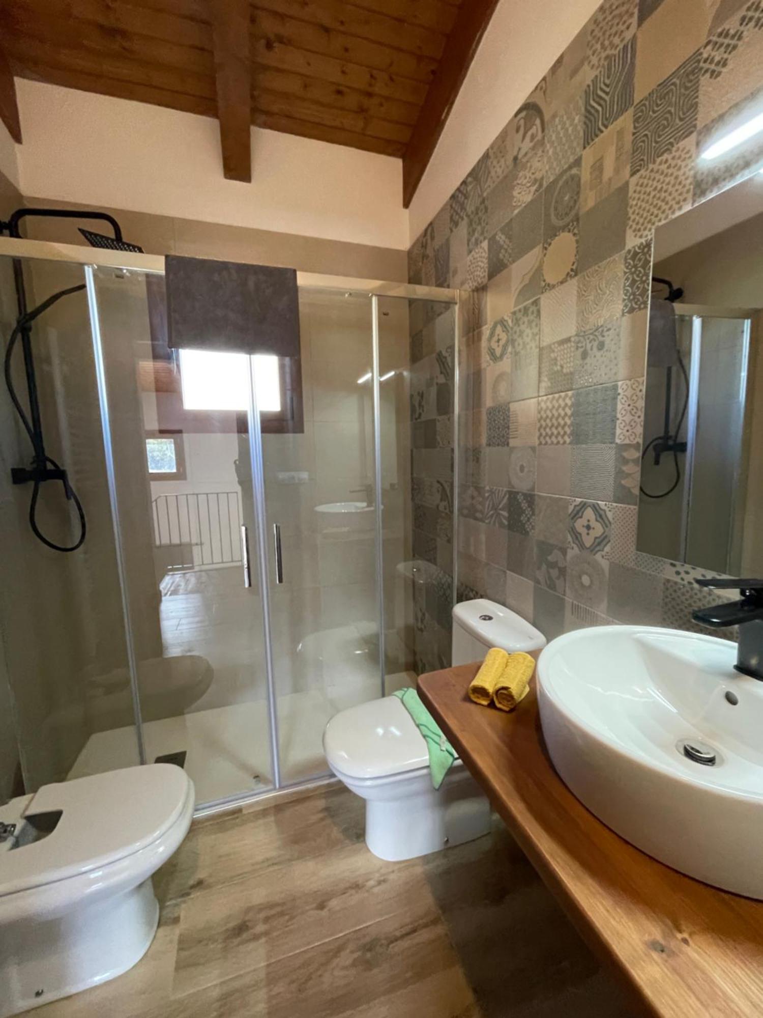 Casa De Les Escoles, Espinalbet - Alberga Castellar del Riu Eksteriør bilde